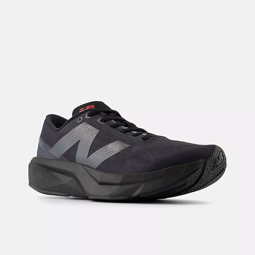 ニューバランス FuelCell SuperComp Trainer​ v4 New Balance M SuperComp Trainer v4 Black/Black